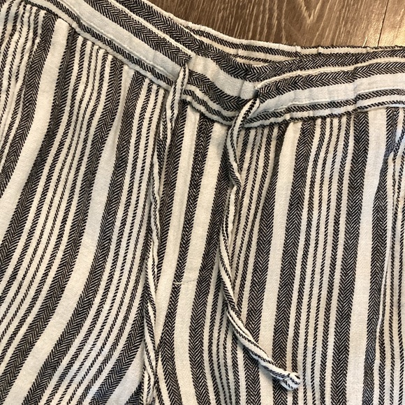 Old Navy Linen Pants - Picture 2 of 4